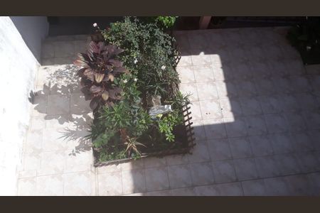 Casa à venda com 225m², 5 quartos e 4 vagas Casa à venda com 225m², 5 quartos e 4 vagasÁrea Externa