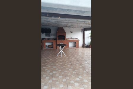 Casa à venda com 225m², 5 quartos e 4 vagas