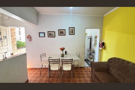 Casa à venda com 230m², 2 quartos e 2 vagasCasa 2 - Sala