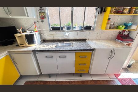 Casa à venda com 230m², 2 quartos e 2 vagasCozinha