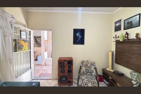 Casa à venda com 230m², 2 quartos e 2 vagasSala