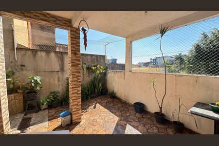 Casa à venda com 230m², 2 quartos e 2 vagasCasa 2 - Área de Serviço