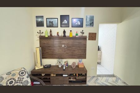 Casa à venda com 230m², 2 quartos e 2 vagasSala