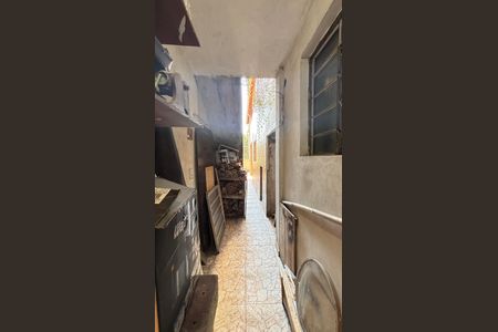 Casa à venda com 230m², 2 quartos e 2 vagasOficina