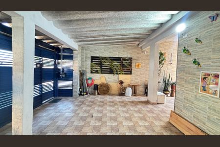 Casa à venda com 230m², 2 quartos e 2 vagasGaragem