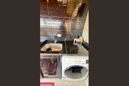 Casa à venda com 230m², 2 quartos e 2 vagasÁrea de Serviço