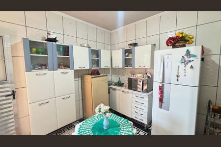 Casa à venda com 230m², 2 quartos e 2 vagasCasa 2 - Cozinha