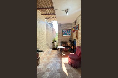 Casa à venda com 230m², 2 quartos e 2 vagasGaragem