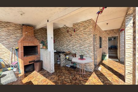 Casa à venda com 230m², 2 quartos e 2 vagasCasa 2 - Área de Serviço