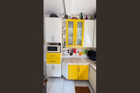 Casa à venda com 230m², 2 quartos e 2 vagasCozinha