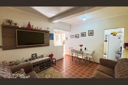 Casa à venda com 230m², 2 quartos e 2 vagasCasa 2 - Sala