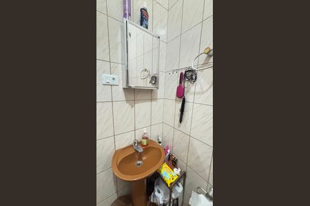 Casa à venda com 230m², 2 quartos e 2 vagasBanheiro