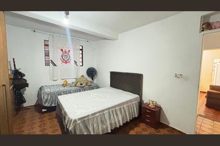 Casa à venda com 230m², 2 quartos e 2 vagasCasa 2 - Quarto