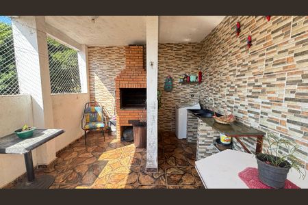 Casa à venda com 230m², 2 quartos e 2 vagasCasa 2 - Área de Serviço