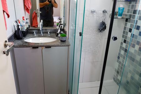 Apartamento à venda com 70m², 2 quartos e 1 vaga Apartamento à venda com 70m², 2 quartos e 1 vagaBanheiro da Suíte 2