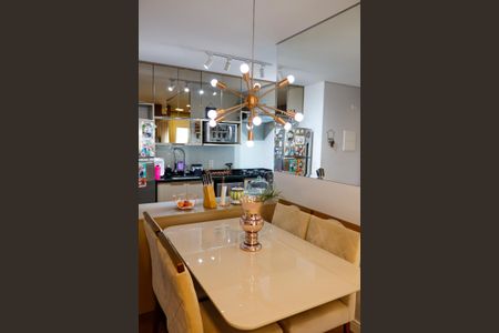 Apartamento à venda com 70m², 2 quartos e 1 vaga Apartamento à venda com 70m², 2 quartos e 1 vagaSala