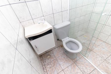 Casa para alugar com 60m², 2 quartos e sem vaga Casa para alugar com 60m², 2 quartos e sem vagaBanheiro