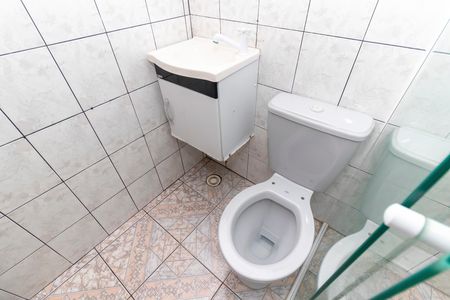 Casa para alugar com 60m², 2 quartos e sem vaga Casa para alugar com 60m², 2 quartos e sem vagaBanheiro