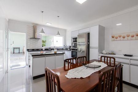 Casa à venda com 226m², 3 quartos e 4 vagasCozinha