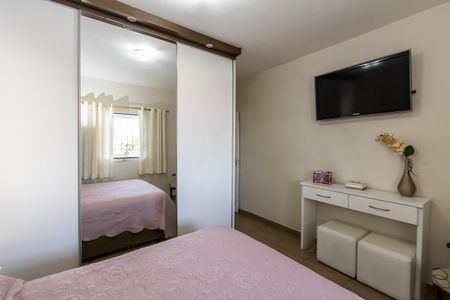 Casa à venda com 226m², 3 quartos e 4 vagasSuite