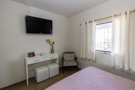 Casa à venda com 226m², 3 quartos e 4 vagasSuite