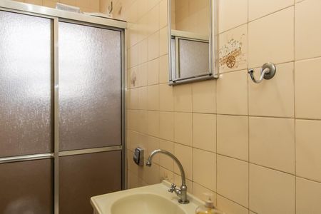 Casa à venda com 226m², 3 quartos e 4 vagasBanheiro da Suíte