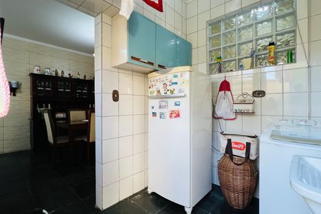 Casa à venda com 275m², 3 quartos e 2 vagas Casa à venda com 275m², 3 quartos e 2 vagasÁrea de Serviço