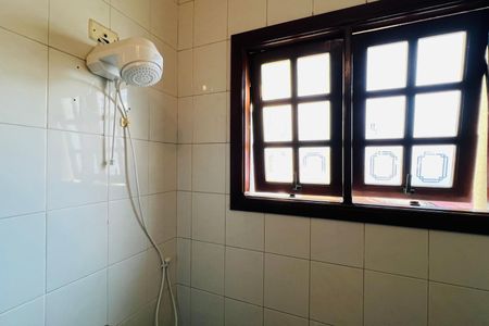 Casa à venda com 275m², 3 quartos e 2 vagas Casa à venda com 275m², 3 quartos e 2 vagasBanheiro 2