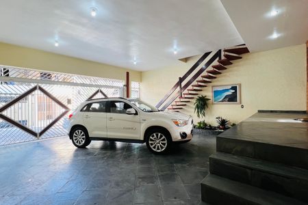 Casa à venda com 275m², 3 quartos e 2 vagas Casa à venda com 275m², 3 quartos e 2 vagasGaragem