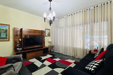 Casa à venda com 275m², 3 quartos e 2 vagas Casa à venda com 275m², 3 quartos e 2 vagasSala