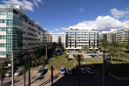 Studio para alugar com 32m², 1 quarto e sem vaga Studio para alugar com 32m², 1 quarto e sem vagaVista da Sacada