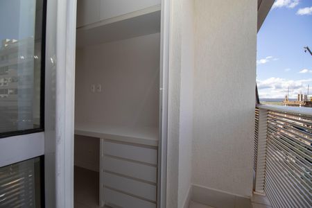 Studio para alugar com 32m², 1 quarto e sem vaga Studio para alugar com 32m², 1 quarto e sem vagaSacada