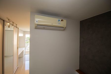 Studio para alugar com 32m², 1 quarto e sem vaga Studio para alugar com 32m², 1 quarto e sem vagaSala