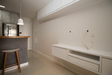 Studio para alugar com 32m², 1 quarto e sem vaga Studio para alugar com 32m², 1 quarto e sem vagaSala