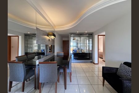 Apartamento à venda com 71m², 2 quartos e 1 vagaSala