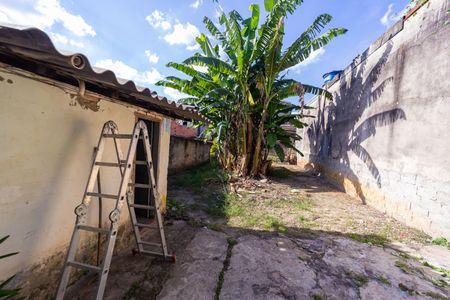 Casa à venda com 400m², 2 quartos e 3 vagasQuintal