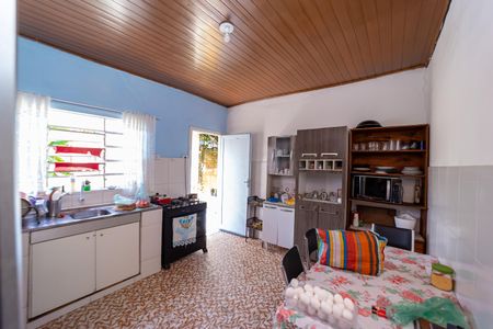 Casa à venda com 400m², 2 quartos e 3 vagasCozinha