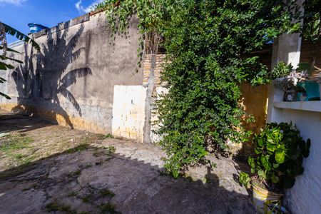 Casa à venda com 400m², 2 quartos e 3 vagasQuintal