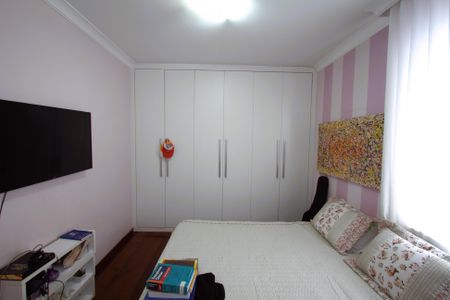 Apartamento à venda com 145m², 4 quartos e 2 vagasQuarto 3