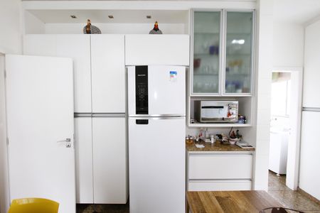 Apartamento à venda com 145m², 4 quartos e 2 vagasCozinha - Armários