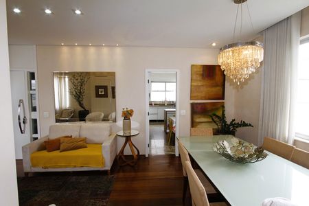 Apartamento à venda com 145m², 4 quartos e 2 vagasSala de Jantar