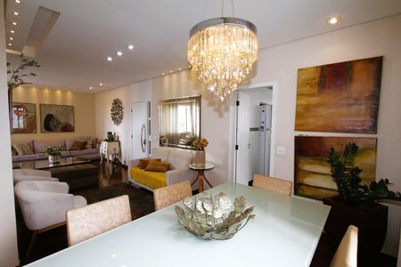 Apartamento à venda com 145m², 4 quartos e 2 vagasSala