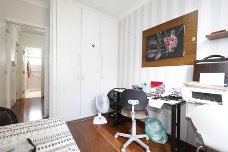 Apartamento à venda com 145m², 4 quartos e 2 vagasQuarto 4