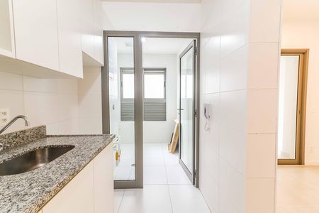 Apartamento à venda com 45m², 1 quarto e 1 vaga Apartamento à venda com 45m², 1 quarto e 1 vagaCozinha e Área de Serviço