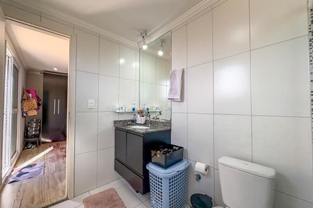 Apartamento à venda com 181m², 3 quartos e 2 vagasBanheiro da Suíte