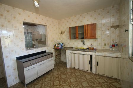 Casa à venda com 90m², 3 quartos e 2 vagasCozinha