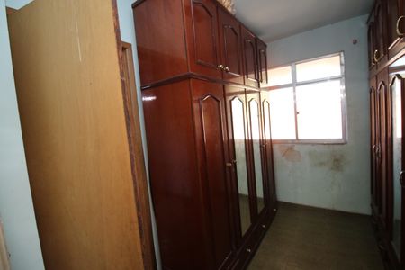 Casa à venda com 90m², 3 quartos e 2 vagasCloset