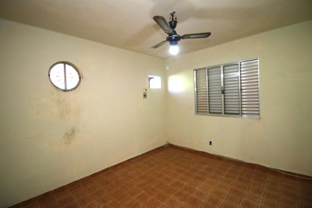 Casa à venda com 90m², 3 quartos e 2 vagasQuarto 1