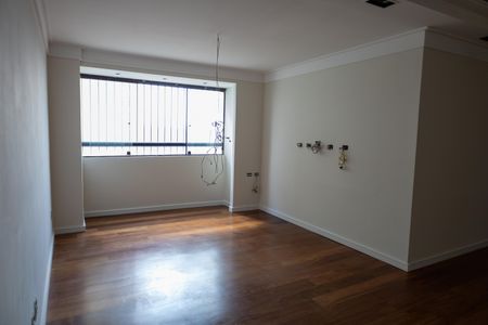 Apartamento à venda com 65m², 2 quartos e 1 vaga Apartamento à venda com 65m², 2 quartos e 1 vagaSala