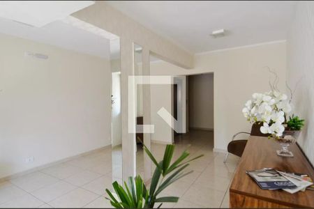 Apartamento à venda com 69m², 2 quartos e 1 vagaÁrea comum - Hall social